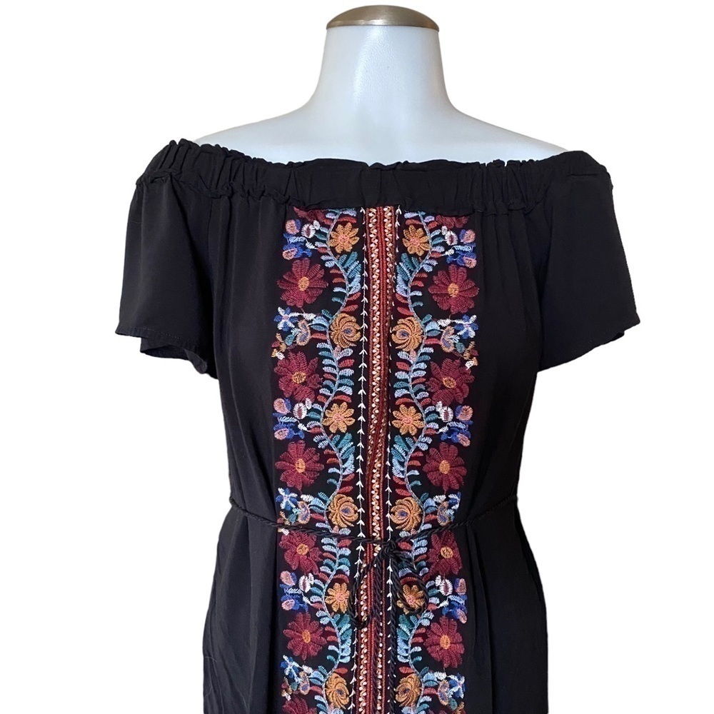 EMBROIDERED off the shoulder midi dress size M - Picture 3 of 14